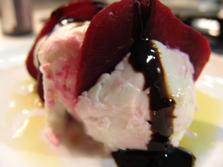 Anemici: Mozzarella in Rosso - Salvo Nicastro Chef