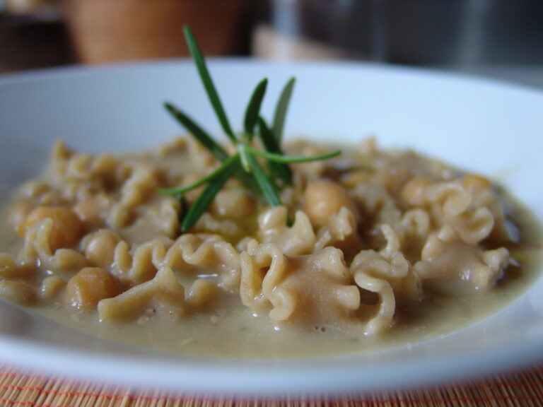 Reginette e Ceci con Olio al rosmarino e aglio - Salvo Nicastro Chef