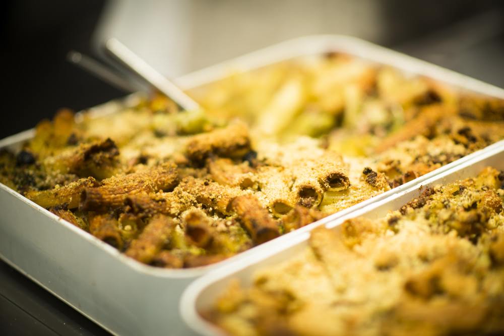 Pasta al forno ’ncasciata con la crosticina dorata, in teglia