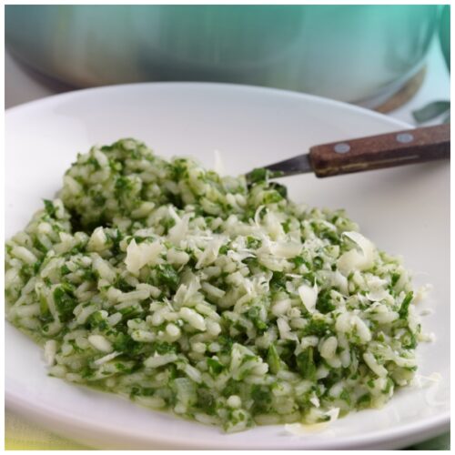 Riso spinaci, ricotta, noci e uva sultanina
