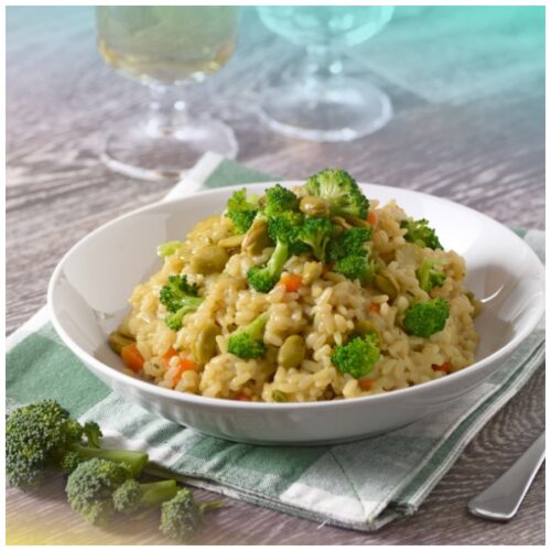 Risotto di avena e fave all'origano fresco